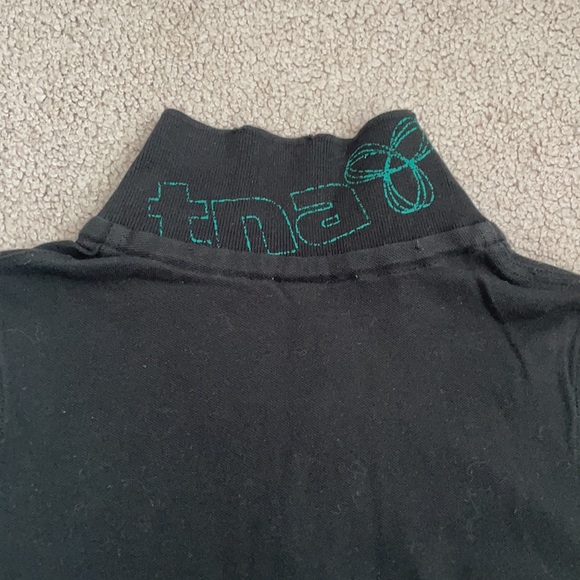 Aritzia TNA VINTAGE Polo Shirt - Picture 2 of 2